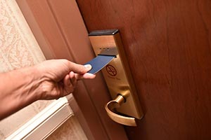 Hialeah Gardens commercial locksmith